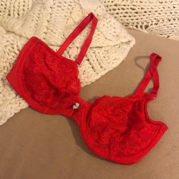 *B2G1FREE* Victoria Secret ❤️ Lace Bra - Picture 1 of 3